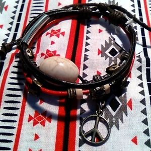 Oggie design braslet